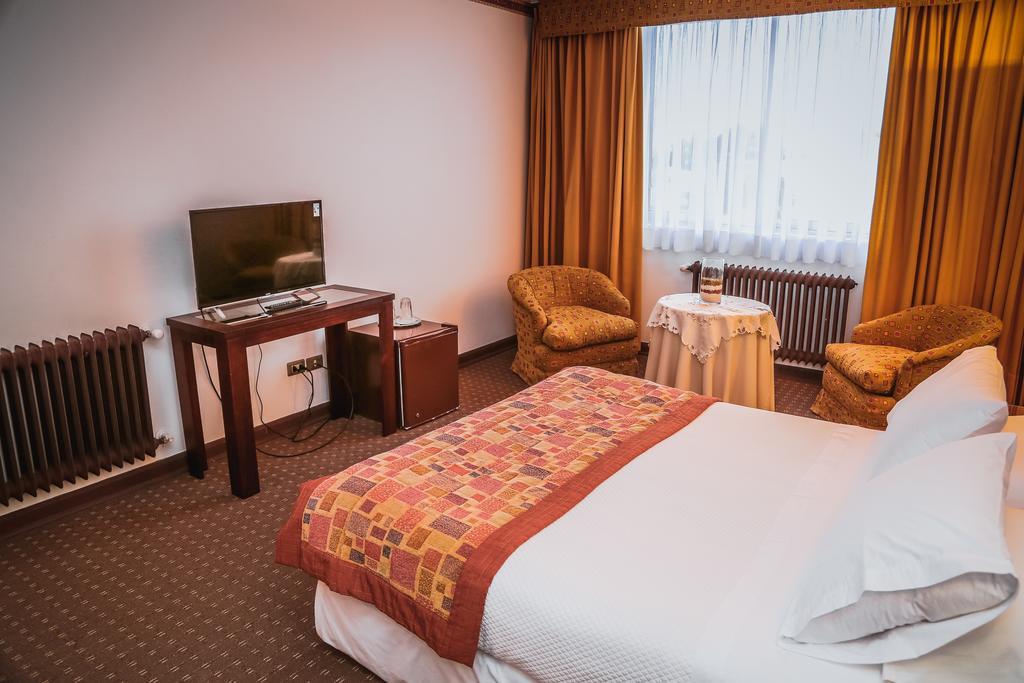 Hotel Los Navegantes プンタアレナス エクステリア 写真